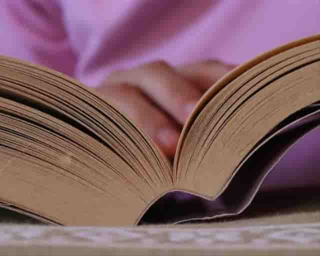 Cómo escribir el prólogo de un libro. Dar una pista al lector